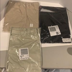 Woman’s stretch Jeans/Khaki 3 pack